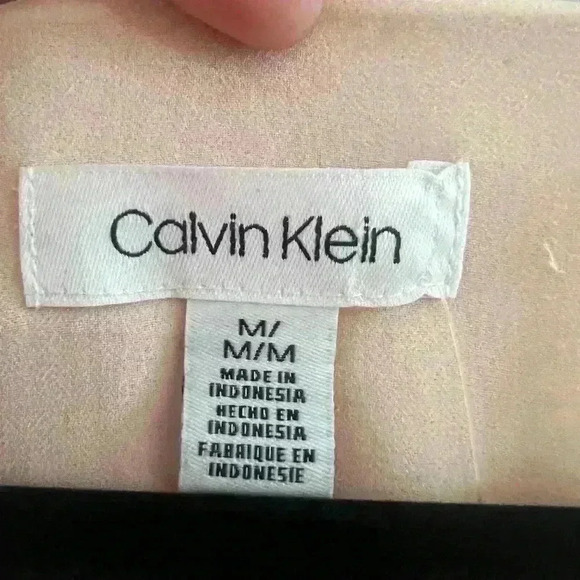 Calvin Klein Blush Pink 3/4 Ruffle Sleeve Blouse- Size Medium- NWT - Picture 3 of 5